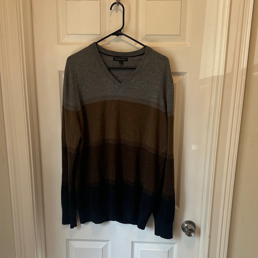 Banana Republic V-Neck Sweater - Charcoal, Olive, Midnight